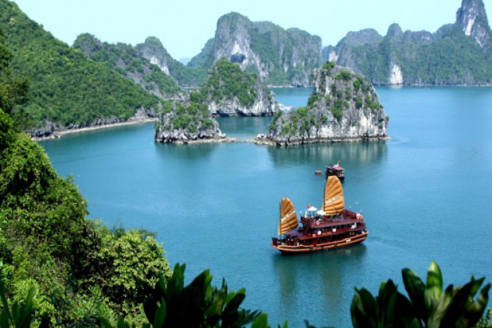 Halong - Hanoi