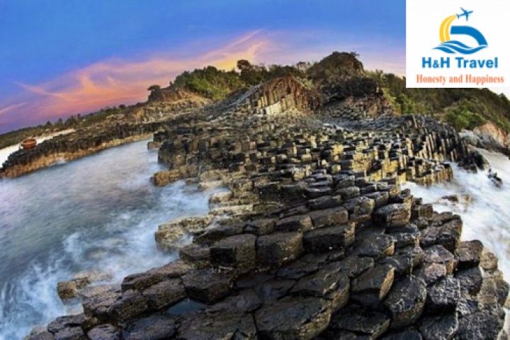 Phú Yên - Vịnh Vũng Rô - Gành Đá Dĩa (3 Ngày 3 Đêm)